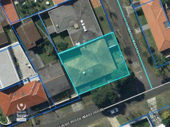 Imagem Casa com 3 Quartos à Venda, 228 m² em Jardim Social - Curitiba