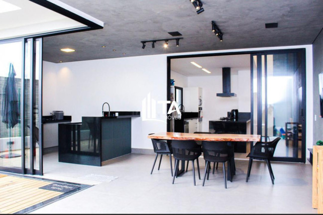 Imagem Casa com 3 Quartos à Venda, 299 m² em Swiss Park - Campinas Imagem Casa com 3 Quartos à Venda, 299 m² em Swiss Park - Campinas