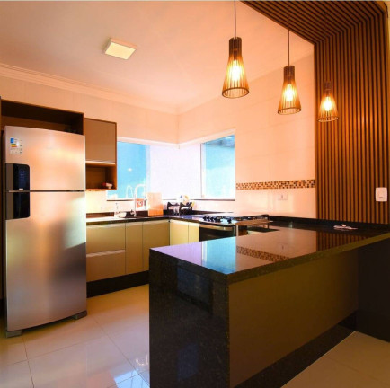 Imagem Casa com 1 Quarto à Venda, 178 m² em Estancia Flora Rica - Peruíbe Imagem Casa com 1 Quarto à Venda, 178 m² em Estancia Flora Rica - Peruíbe
