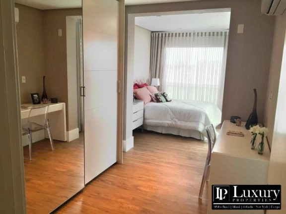 Imagem Cobertura com 4 Quartos à Venda, 272 m² em Vila Nova Conceição - São Paulo
