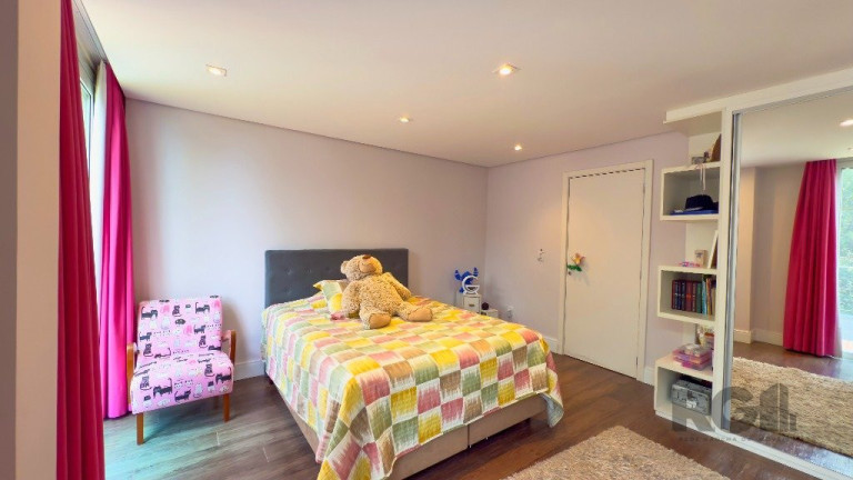 Imagem Casa com 3 Quartos à Venda, 333 m² em Teresópolis - Porto Alegre Imagem Casa com 3 Quartos à Venda, 333 m² em Teresópolis - Porto Alegre
