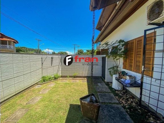 Imagem Casa com 3 Quartos à Venda, 450 m² em Córrego Grande - Florianópolis