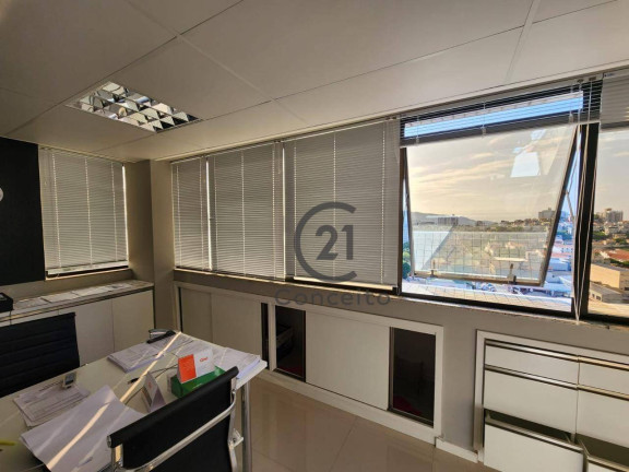 Sala Comercial à Venda, 27 m² em Estreito - Florianópolis