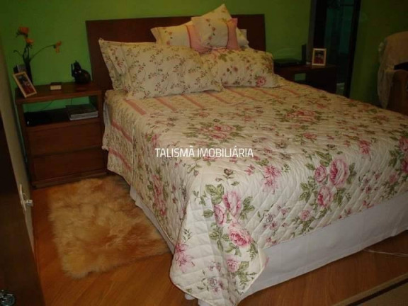 Imagem Sobrado com 3 Quartos à Venda, 125 m² em Taboão Da Serra