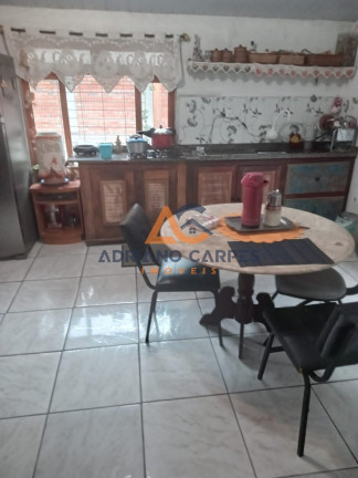 Imagem Casa com 5 Quartos à Venda, 170 m² em Centro - Navegantes Imagem Casa com 5 Quartos à Venda, 170 m² em Centro - Navegantes
