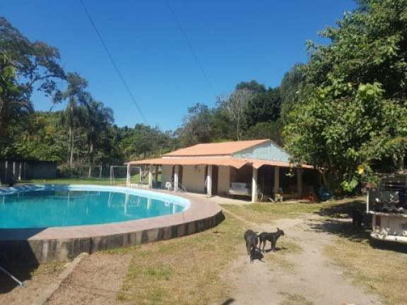 Imóvel com 6 Quartos à Venda, 350 m² em Retiro - Arujá
