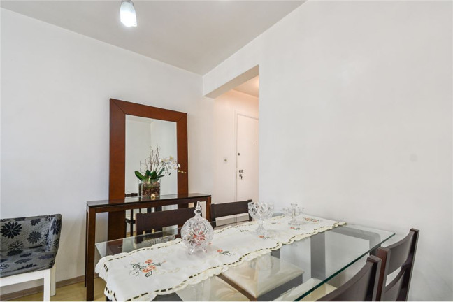 Imagem Imóvel com 1 Quarto à Venda, em Pinheiros - São Paulo Imagem Imóvel com 1 Quarto à Venda, em Pinheiros - São Paulo