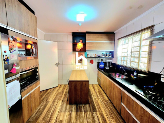 Imagem Casa com 3 Quartos à Venda, 150 m²