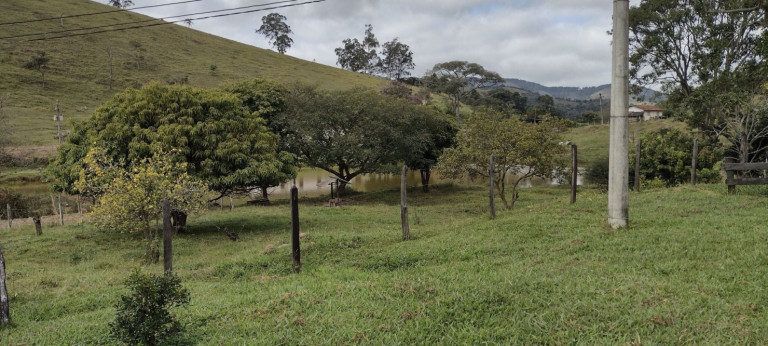 Imagem Chácara com 1 Quarto à Venda, 120 m² em Alto Do Cardoso - Pindamonhangaba Imagem Chácara com 1 Quarto à Venda, 120 m² em Alto Do Cardoso - Pindamonhangaba