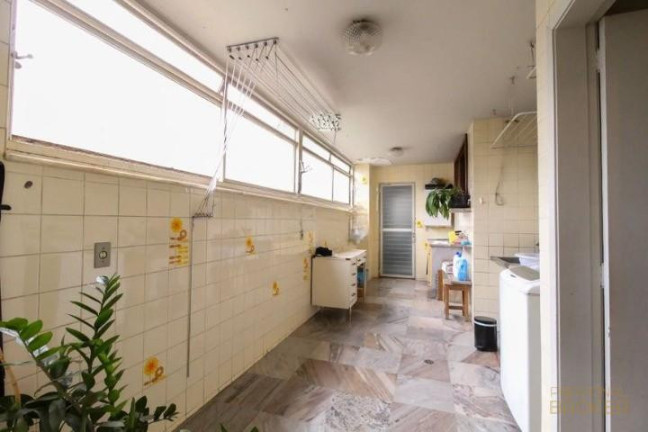 Imagem Apartamento com 5 Quartos à Venda, 205 m² em Santo Antônio - Belo Horizonte Imagem Apartamento com 5 Quartos à Venda, 205 m² em Santo Antônio - Belo Horizonte