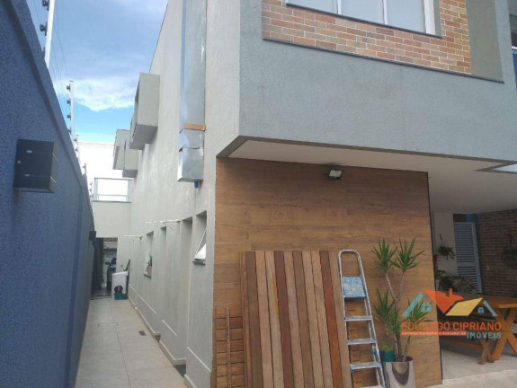 Imagem Casa com 3 Quartos à Venda, 240 m² em Massaguaçu - Caraguatatuba