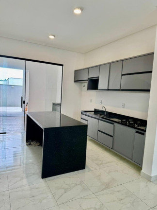 Imagem Casa com 3 Quartos à Venda, 140 m² em Ponta Negra - Manaus Imagem Casa com 3 Quartos à Venda, 140 m² em Ponta Negra - Manaus