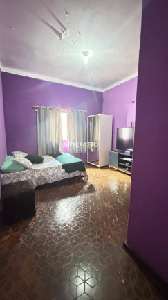 Imagem Casa com 4 Quartos à Venda, 300 m² Imagem Casa com 4 Quartos à Venda, 300 m²