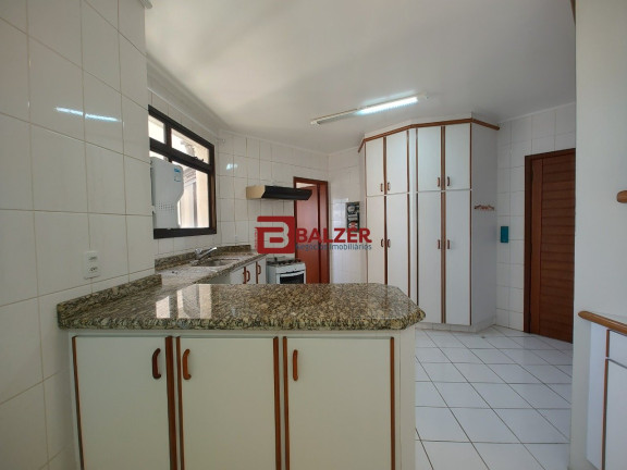 Imagem Apartamento com 4 Quartos à Venda, 295 m² em Centro - Florianópolis Imagem Apartamento com 4 Quartos à Venda, 295 m² em Centro - Florianópolis
