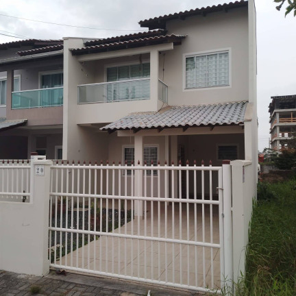 Imagem Casa com 3 Quartos à Venda, em Tabuleiro - Barra Velha Imagem Casa com 3 Quartos à Venda, em Tabuleiro - Barra Velha