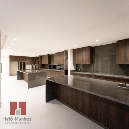Imagem Casa com 4 Quartos à Venda, 753 m² em Alphaville - Santana De Parnaíba Imagem Casa com 4 Quartos à Venda, 753 m² em Alphaville - Santana De Parnaíba