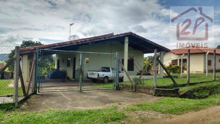 Imagem Chácara com 2 Quartos à Venda, 2.400 m² em Borda Da Mata - Caçapava Imagem Chácara com 2 Quartos à Venda, 2.400 m² em Borda Da Mata - Caçapava