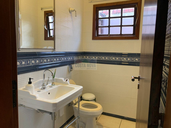 Imagem Casa com 3 Quartos à Venda, 220 m² em Flórida - Praia Grande Imagem Casa com 3 Quartos à Venda, 220 m² em Flórida - Praia Grande