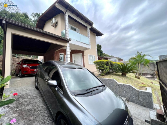 Imagem Casa com 3 Quartos à Venda, 395 m² em Monte Verde - Florianópolis Imagem Casa com 3 Quartos à Venda, 395 m² em Monte Verde - Florianópolis