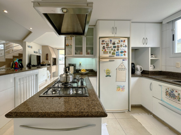 Imagem Casa com 3 Quartos à Venda, 334 m² em Capoeiras - Florianópolis Imagem Casa com 3 Quartos à Venda, 334 m² em Capoeiras - Florianópolis