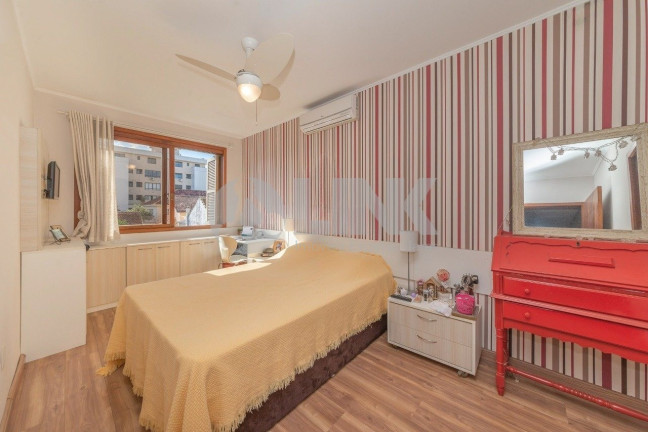 Imagem Imóvel com 2 Quartos à Venda, 200 m² em Petrópolis - Porto Alegre