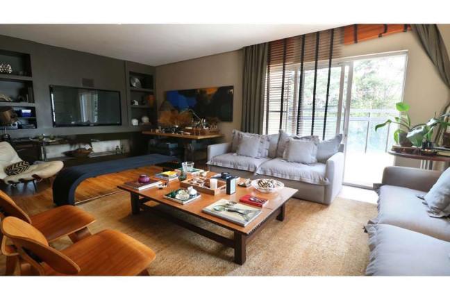Imagem Imóvel com 4 Quartos à Venda, 271 m² em Vila Suzana - São Paulo Imagem Imóvel com 4 Quartos à Venda, 271 m² em Vila Suzana - São Paulo