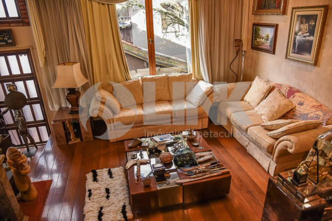 Imagem Casa com 5 Quartos à Venda, 860 m² em Sétimo Céu - Porto Alegre Imagem Casa com 5 Quartos à Venda, 860 m² em Sétimo Céu - Porto Alegre