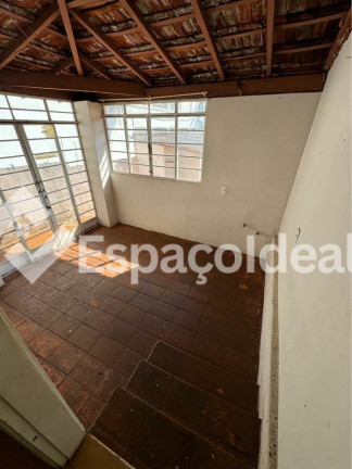 Imagem Casa com 3 Quartos à Venda, 161 m² em Centro - Lençóis Paulista Imagem Casa com 3 Quartos à Venda, 161 m² em Centro - Lençóis Paulista