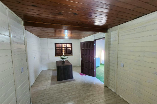 Imagem Casa com 3 Quartos à Venda, em Olaria - Canoas Imagem Casa com 3 Quartos à Venda, em Olaria - Canoas