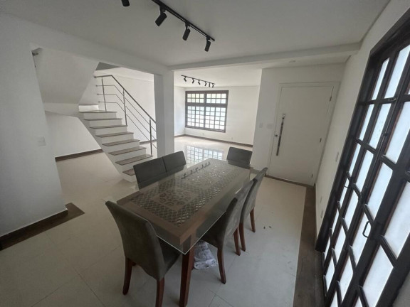 Imagem Casa com 3 Quartos à Venda, 155 m² em Aparecida - Santos