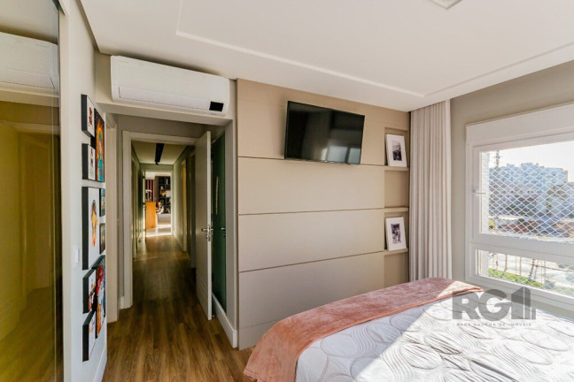 Imagem Apartamento com 4 Quartos à Venda, 158 m² em Menino Deus - Porto Alegre Imagem Apartamento com 4 Quartos à Venda, 158 m² em Menino Deus - Porto Alegre