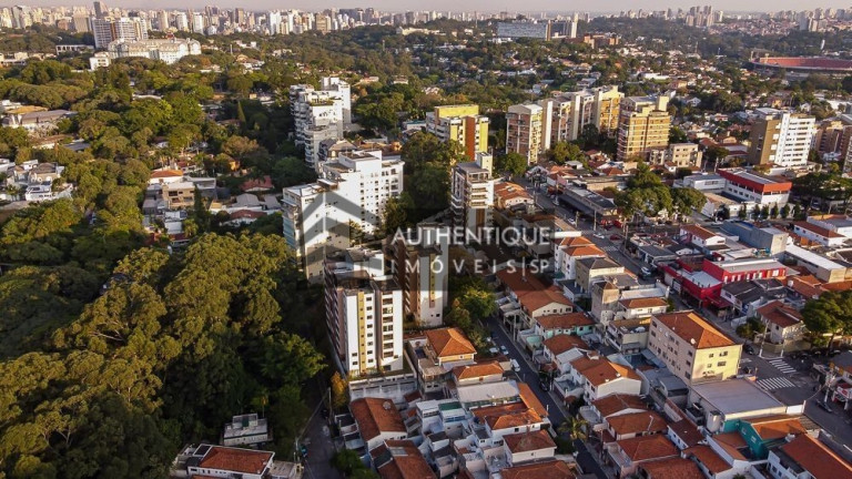 Imagem Cobertura com 2 Quartos à Venda, 183 m² em Jardim Guedala - São Paulo