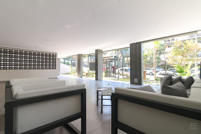 Imagem Imóvel com 3 Quartos à Venda, em Petrópolis - Porto Alegre Imagem Imóvel com 3 Quartos à Venda, em Petrópolis - Porto Alegre