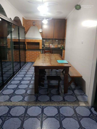Imagem Casa com 3 Quartos à Venda, 331 m² em Balneário Flórida - Praia Grande Imagem Casa com 3 Quartos à Venda, 331 m² em Balneário Flórida - Praia Grande