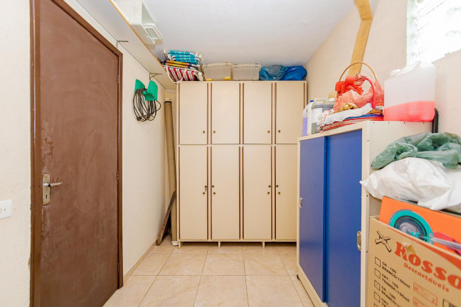 Imagem Casa com 4 Quartos à Venda, 271 m² em Santo Inácio - Curitiba Imagem Casa com 4 Quartos à Venda, 271 m² em Santo Inácio - Curitiba