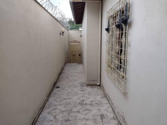 Imagem Casa com 3 Quartos à Venda, em Centro - Teófilo Otoni Imagem Casa com 3 Quartos à Venda, em Centro - Teófilo Otoni