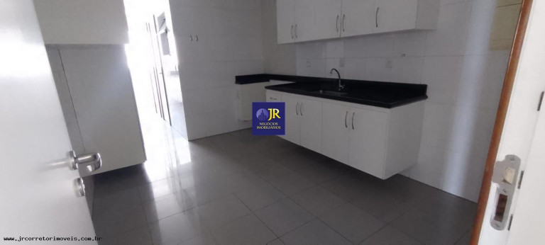 Imagem Apartamento com 4 Quartos à Venda, 157 m² em Itapuã - Vila Velha