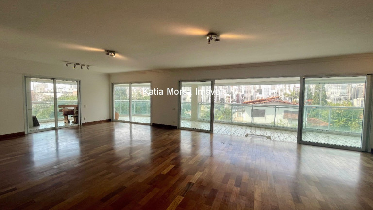 Imagem Imóvel com 4 Quartos à Venda, 438 m² em Pacaembu - São Paulo Imagem Imóvel com 4 Quartos à Venda, 438 m² em Pacaembu - São Paulo
