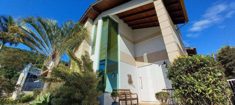 Imagem Casa com 4 Quartos à Venda, 340 m² em Córrego Grande - Florianópolis