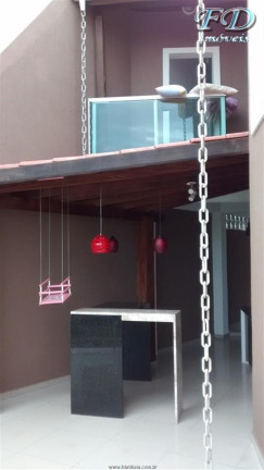 Imagem Casa com 3 Quartos à Venda, 150 m² em Terra Preta (terra Preta) - Mairiporã Imagem Casa com 3 Quartos à Venda, 150 m² em Terra Preta (terra Preta) - Mairiporã