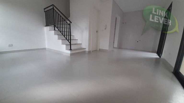 Imagem Sobrado com 3 Quartos à Venda, 100 m² em Santa Cândida - Curitiba