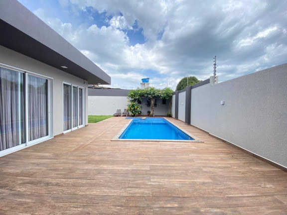 Imagem Sobrado com 4 Quartos à Venda, 413 m² em Centro - Cascavel