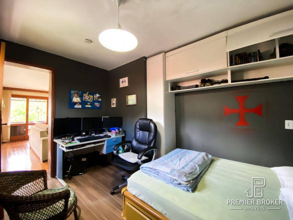 Imagem Casa com 4 Quartos à Venda, 224 m² em Comary - Teresópolis Imagem Casa com 4 Quartos à Venda, 224 m² em Comary - Teresópolis