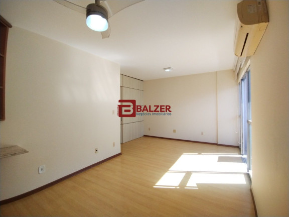 Imagem Apartamento com 3 Quartos à Venda, 125 m² em Centro - Florianópolis Imagem Apartamento com 3 Quartos à Venda, 125 m² em Centro - Florianópolis