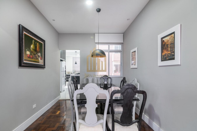 Imagem Apartamento com 3 Quartos à Venda, 165 m² em Centro - Curitiba