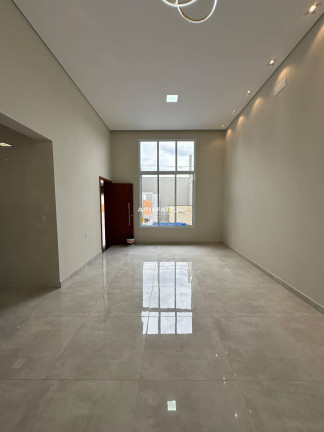 Imagem Casa com 3 Quartos à Venda, 250 m² Imagem Casa com 3 Quartos à Venda, 250 m²
