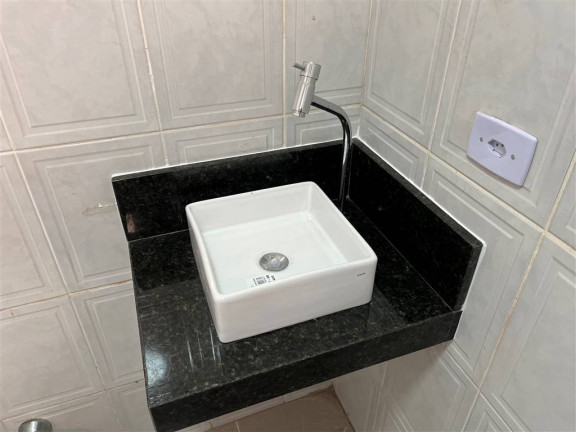 Imagem Kitnet à Venda, 18 m² em Ocian - Praia Grande Imagem Kitnet à Venda, 18 m² em Ocian - Praia Grande