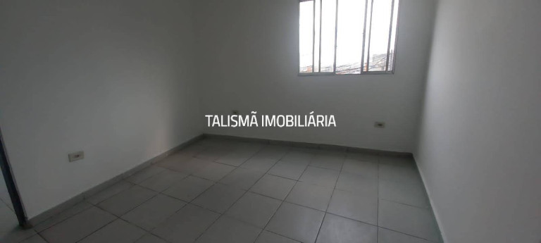 Imagem Casa com 2 Quartos à Venda, 530 m² em Vila Iasi - Taboão Da Serra