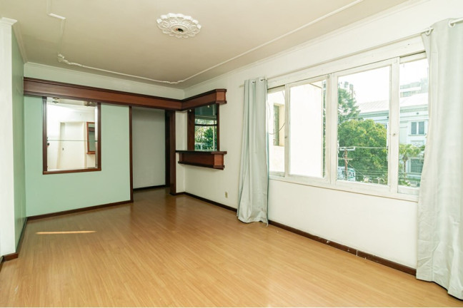 Imagem Imóvel com 2 Quartos à Venda, em Auxiliadora - Porto Alegre Imagem Imóvel com 2 Quartos à Venda, em Auxiliadora - Porto Alegre