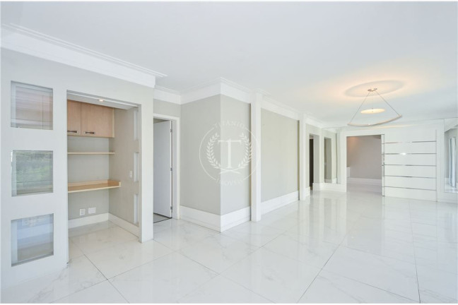 Imagem Apartamento com 3 Quartos à Venda, 177 m² em São Paulo Imagem Apartamento com 3 Quartos à Venda, 177 m² em São Paulo